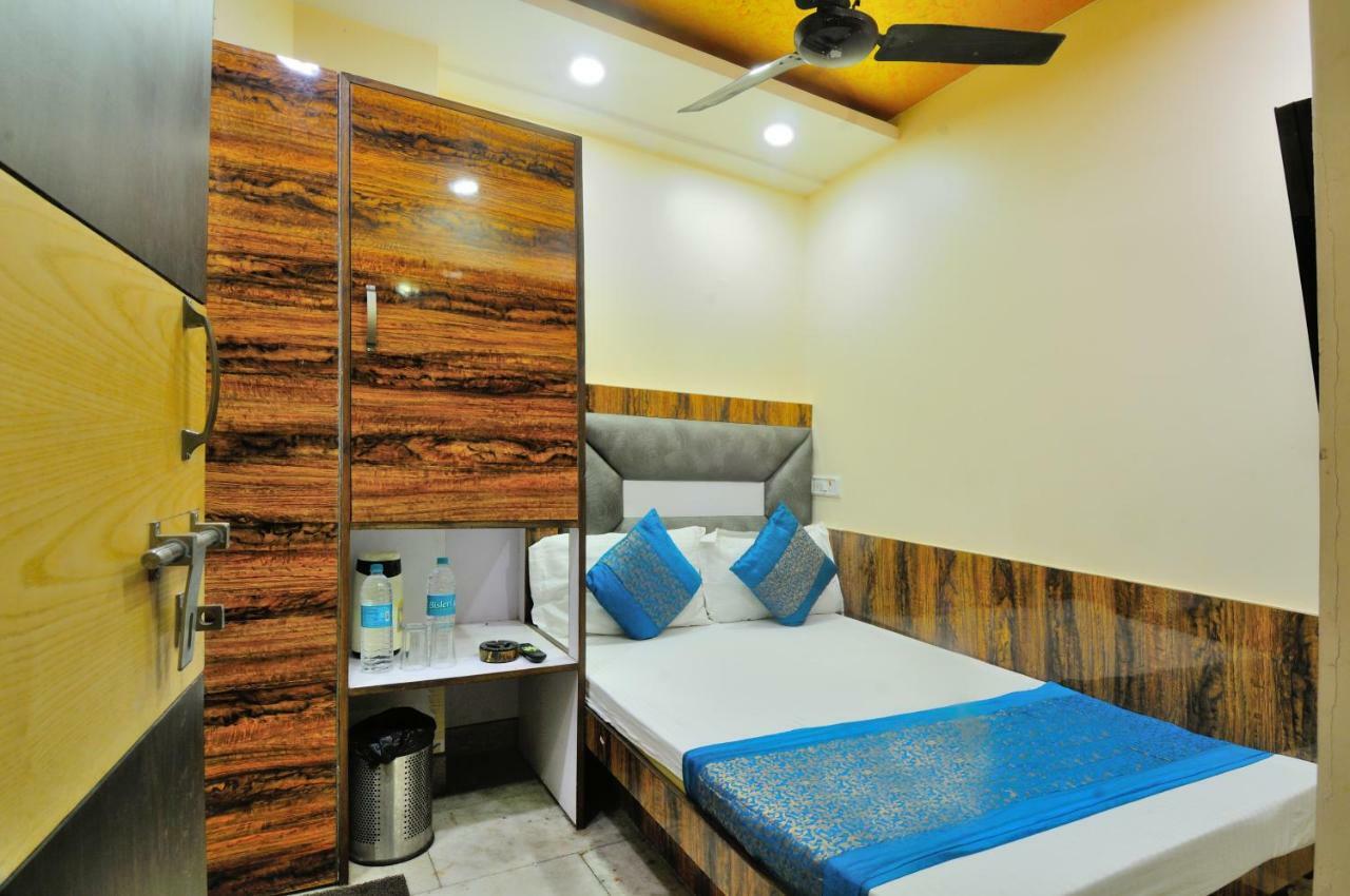 Hotel Lahorimal Deluxe New Delhi Extérieur photo