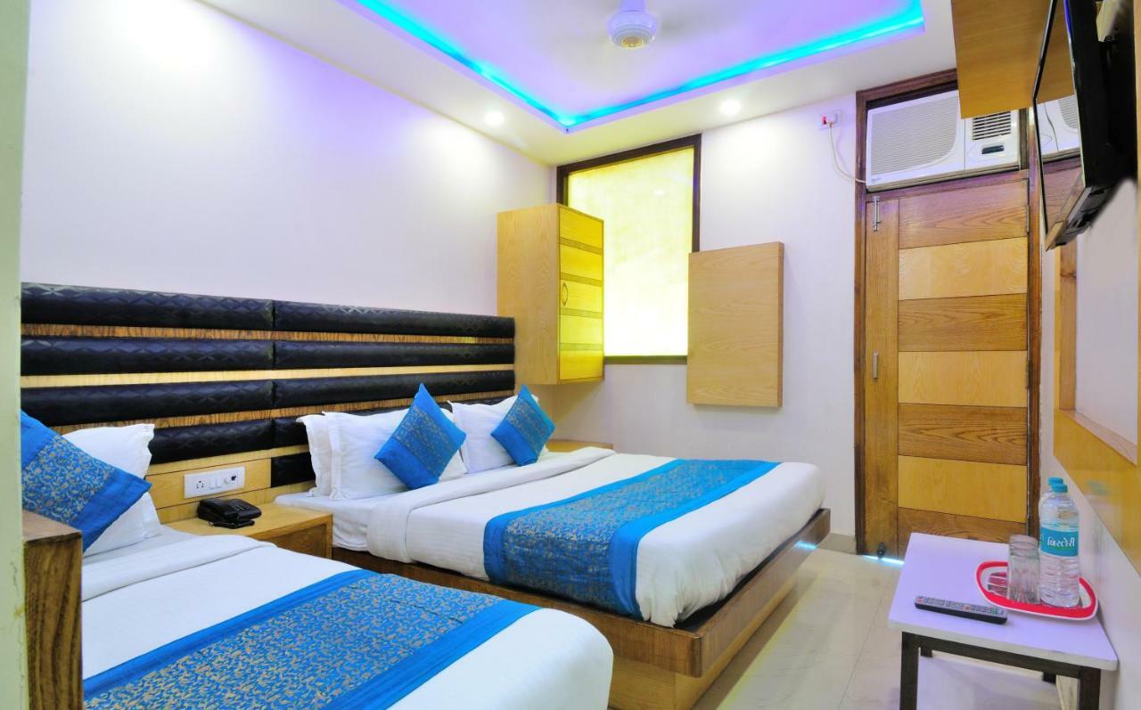 Hotel Lahorimal Deluxe New Delhi Extérieur photo